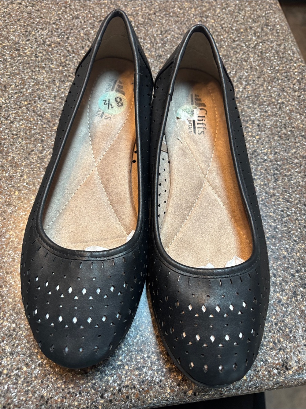 Cliffs by WHITE MOUNTAIN Black Perforated Slip-On Flats